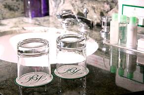 Bishop Lei International House