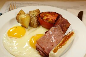 Bishop Lei International House