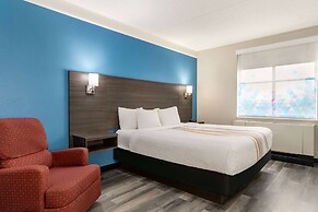 La Quinta Inn & Suites by Wyndham Madison American Center