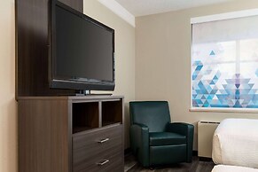 La Quinta Inn & Suites by Wyndham Madison American Center