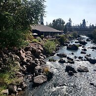 Riverhouse on the Deschutes