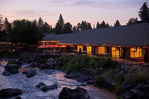 Riverhouse Lodge