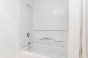 Super 8 by Wyndham Fernley