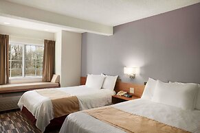 Microtel Inn by Wyndham Albany Airport