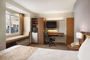 Microtel Inn by Wyndham Albany Airport