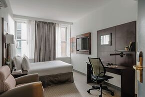 Club Quarters Hotel Faneuil Hall, Boston