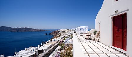 Nikos Villas Hotel in Oia Santorini