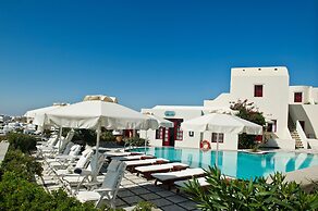 Nikos Villas Hotel in Oia Santorini