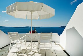 Nikos Villas Hotel in Oia Santorini