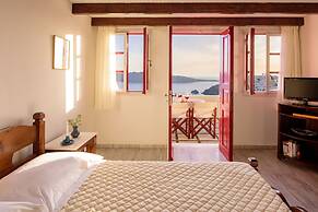 Nikos Villas Hotel in Oia Santorini