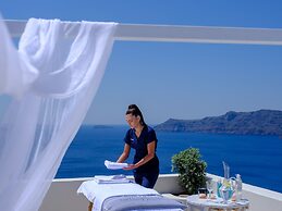 Nikos Villas Hotel in Oia Santorini