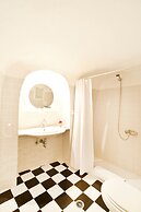 Nikos Villas Hotel in Oia Santorini