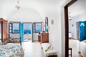 Nikos Villas Hotel in Oia Santorini