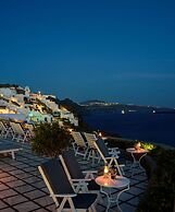 Nikos Villas Hotel in Oia Santorini