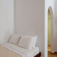 Nikos Villas Hotel in Oia Santorini