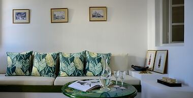 Nikos Villas Hotel in Oia Santorini