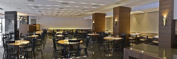 Aquila Atlantis Hotel