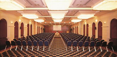 Aquila Atlantis Hotel