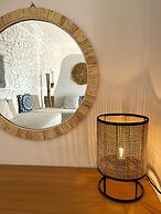 Adonis Hotel & Apartments