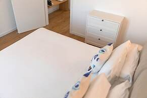 Adonis Hotel & Apartments