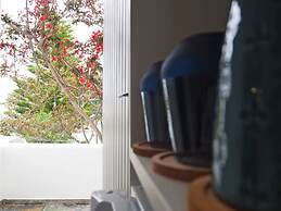 Adonis Hotel & Apartments