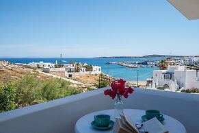 Adonis Hotel & Apartments