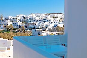 Adonis Hotel & Apartments