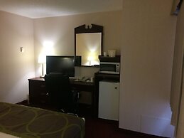 Super 8 by Wyndham Lethbridge