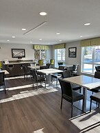 Super 8 by Wyndham Lethbridge