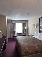 Super 8 by Wyndham Lethbridge