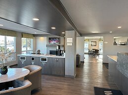 Super 8 by Wyndham Lethbridge