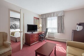 Super 8 by Wyndham Lethbridge