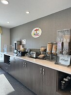 Super 8 by Wyndham Lethbridge