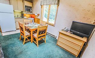 Smoketree Lodge