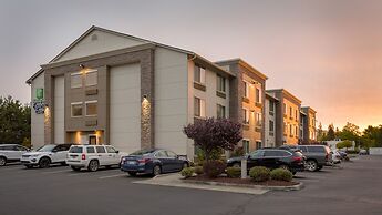 Holiday Inn Express & Suites Hood River by IHG