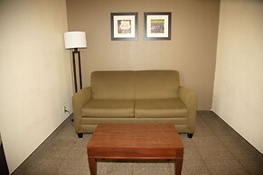 Ardmore Inn & Suites