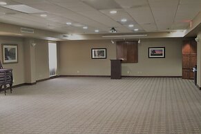 Ardmore Inn & Suites