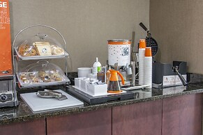 Hampton Inn Adel