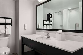 Hampton Inn Stafford/Quantico & Conference Center