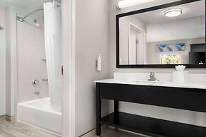 Hampton Inn Stafford/Quantico & Conference Center