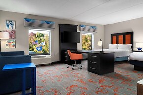 Hampton Inn Stafford/Quantico & Conference Center