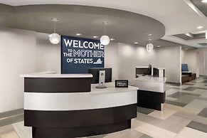 Hampton Inn Stafford/Quantico & Conference Center