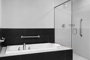 Hampton Inn Stafford/Quantico & Conference Center