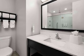 Hampton Inn Stafford/Quantico & Conference Center