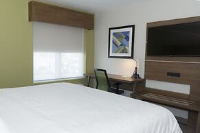 Holiday Inn Express Hotel & Suites Madison by IHG