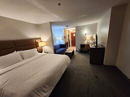 Holiday Inn Express Hotel & Suites St. Paul-Woodbury, an IHG Hotel