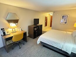 Holiday Inn Express Hotel & Suites St. Paul-Woodbury by IHG