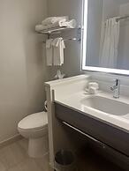 Holiday Inn Express Hotel & Suites St. Paul-Woodbury by IHG