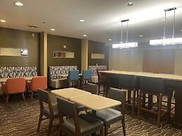 Holiday Inn Express Hotel & Suites St. Paul-Woodbury by IHG