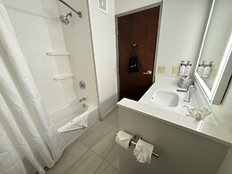 Holiday Inn Express Hotel & Suites St. Paul-Woodbury by IHG